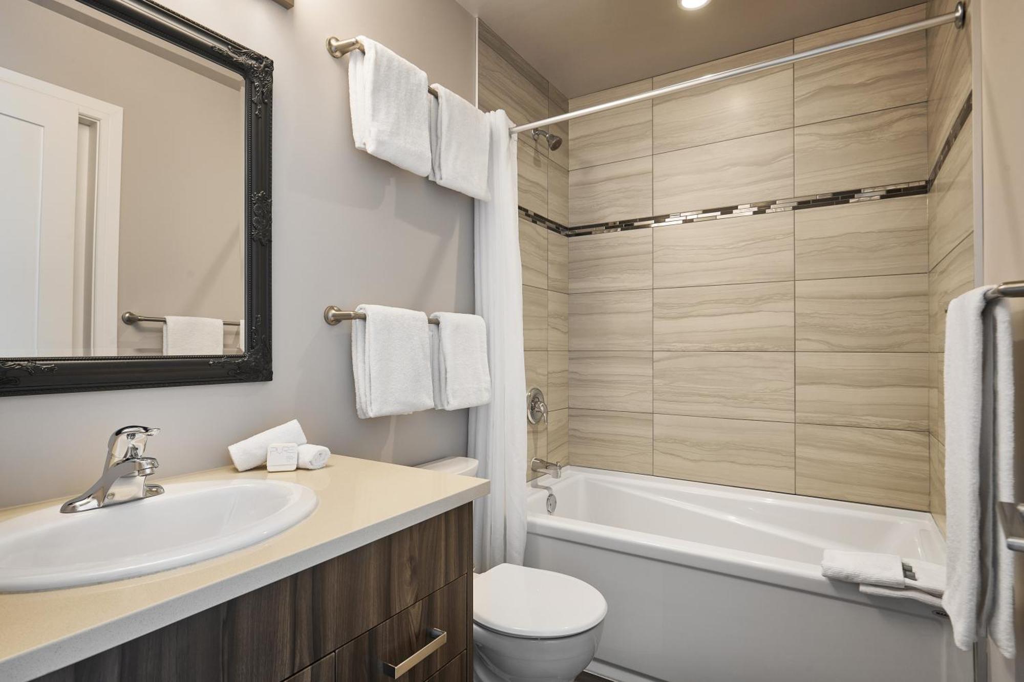 Solo Suites แลงฟอร์ด ภายนอก รูปภาพ